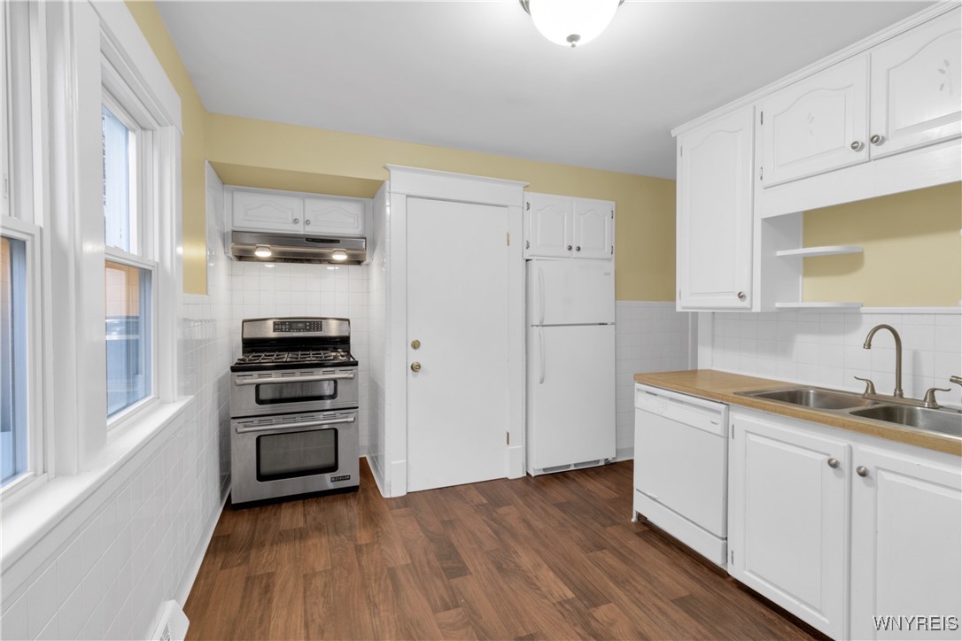 209 Dellwood Road, Amherst, New York image 11