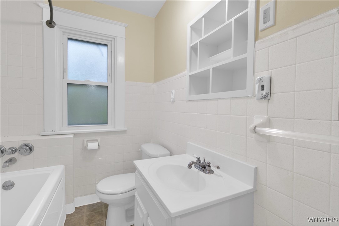 209 Dellwood Road, Amherst, New York image 17