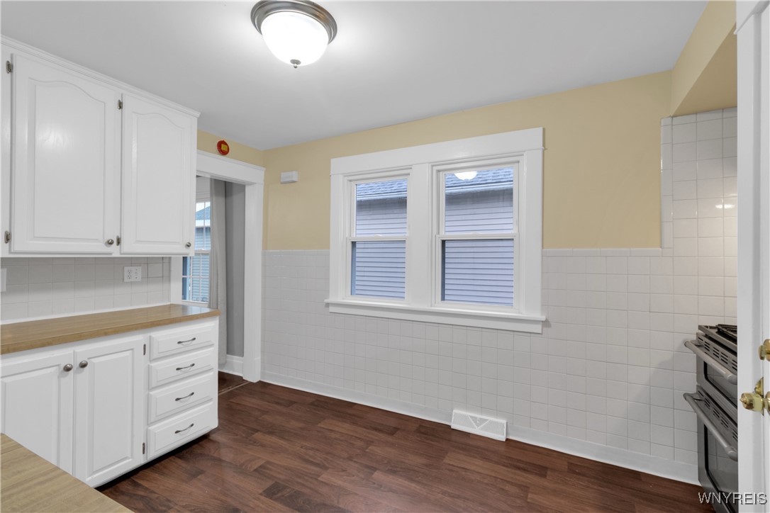 209 Dellwood Road, Amherst, New York image 12