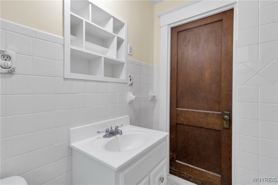 209 Dellwood Road, Amherst, New York image 18