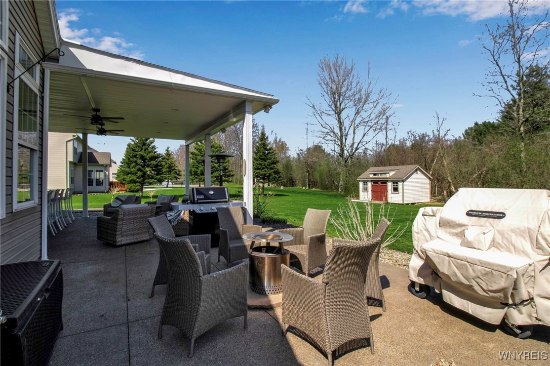 74 Graystone Lane, Orchard Park, New York image 42