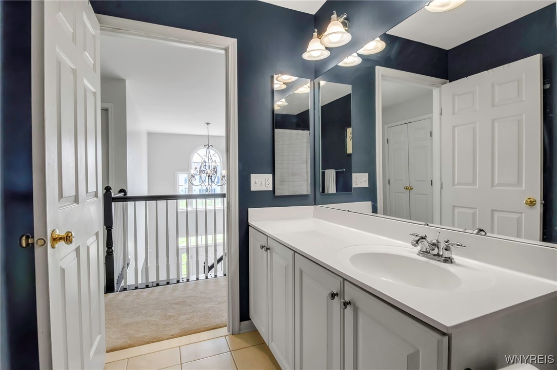 74 Graystone Lane, Orchard Park, New York image 31