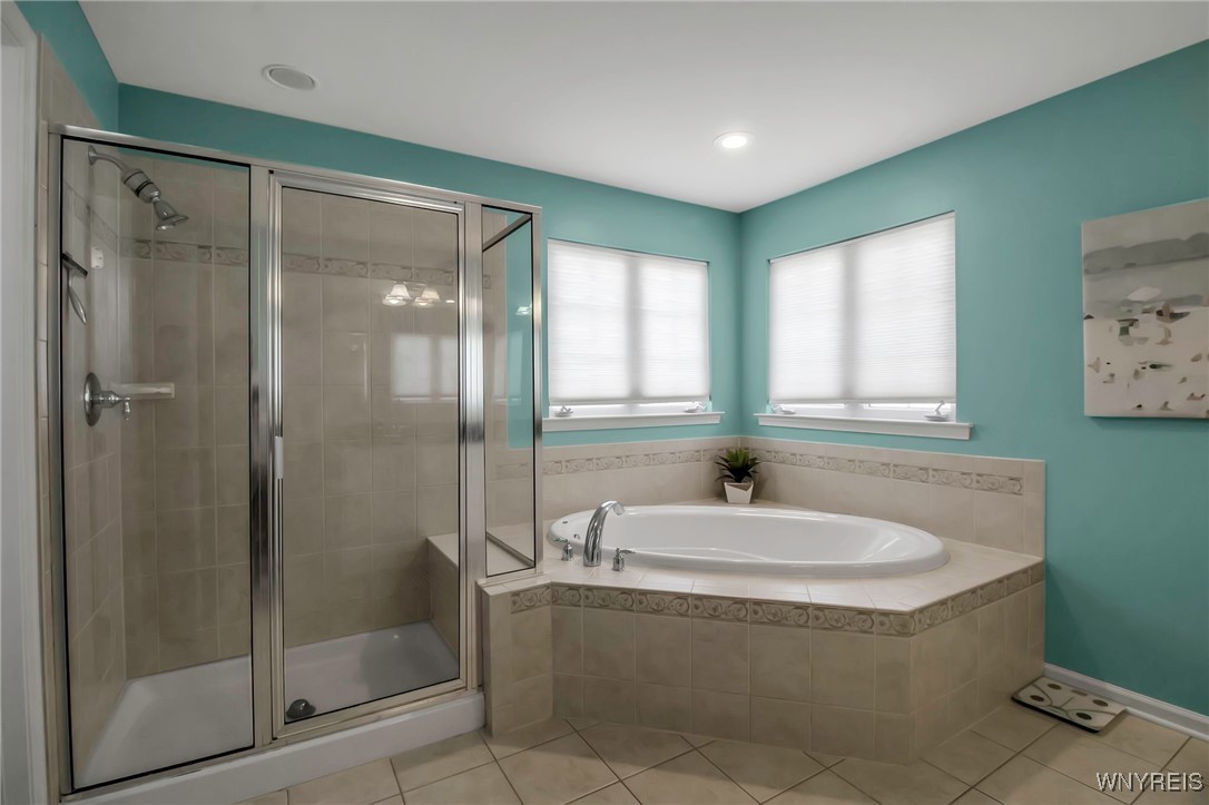 74 Graystone Lane, Orchard Park, New York image 37
