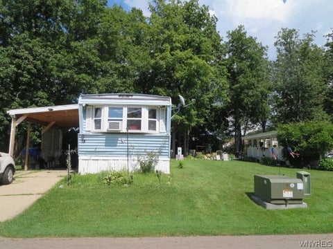 Mobile Home For Sale - 18 Highridge<br/> Hamburg, NY 14075