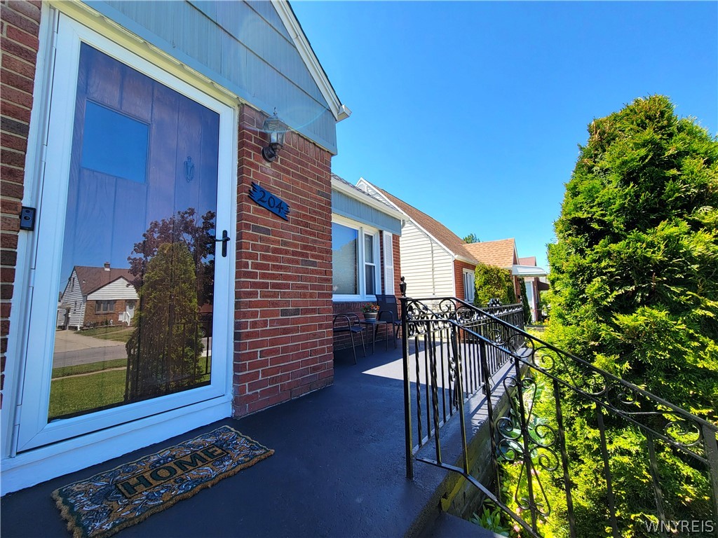 204 Renwood Avenue