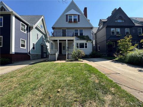Photo of 31 Norwood Avenue #1, Buffalo, NY 14222 (MLS # B1637777) Photo of 31 Norwood Avenue #1, Buffalo, NY 14222 (MLS # B1637777)