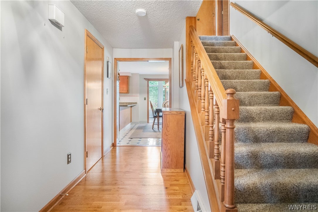 1266 Warren Drive
