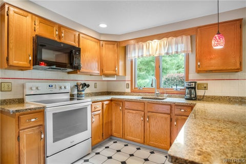 Tiny photo for 1266 Warren Drive, Aurora, NY 14052 (MLS # B1715240)