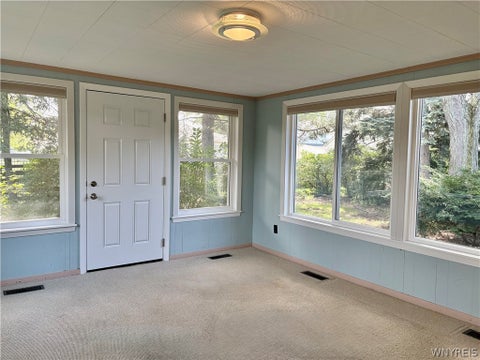 Tiny photo for 272 Woodmere Drive, Tonawanda, NY 14150 (MLS # B1709027)
