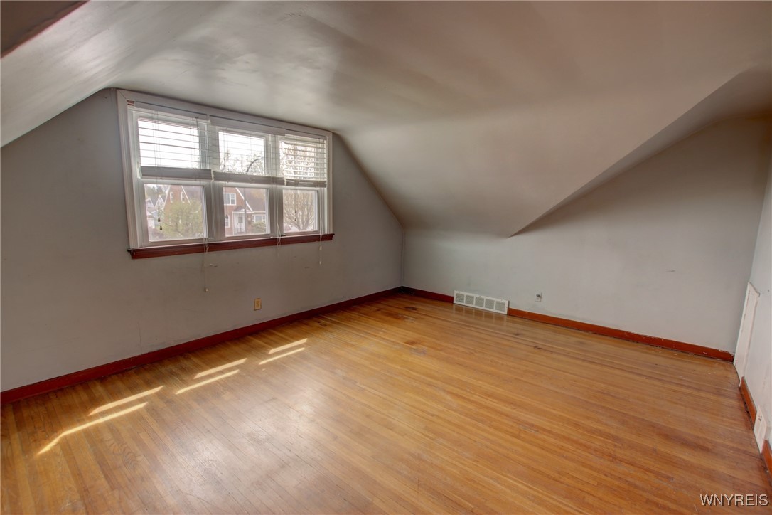138 Ridgewood Road, Buffalo, New York image 25