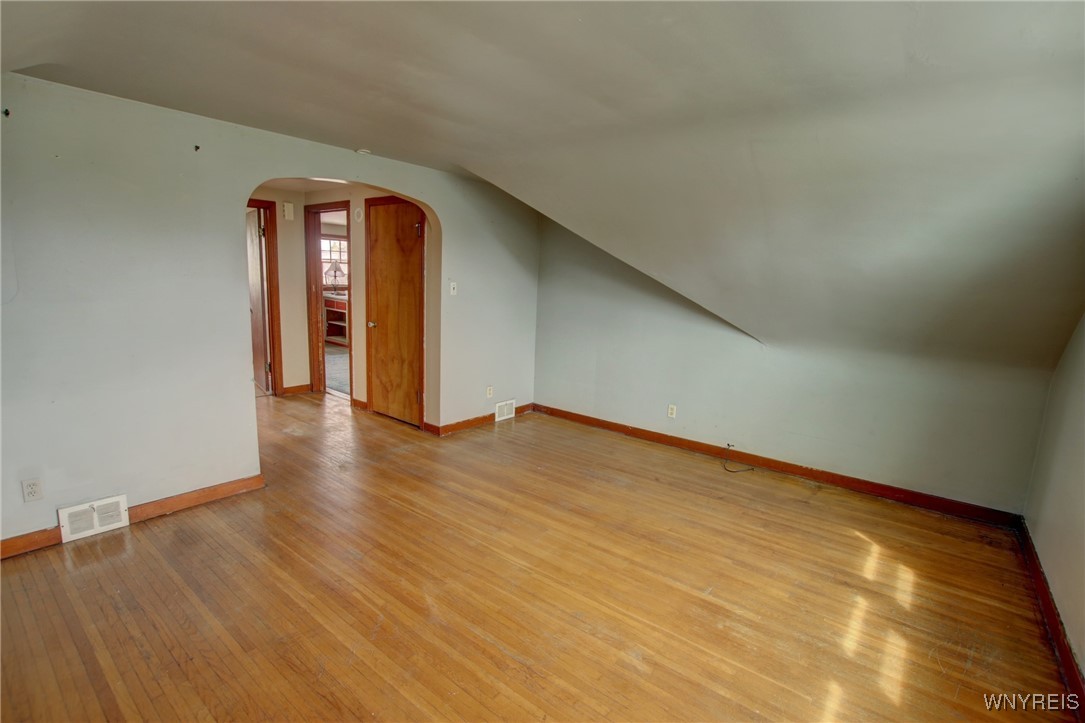 138 Ridgewood Road, Buffalo, New York image 28