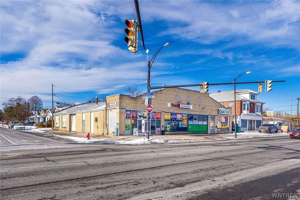 Photo of 2824 Bailey Avenue, Buffalo, NY 14215 (MLS # B1666521)