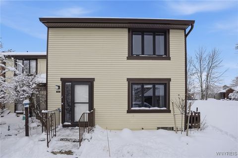 Photo of 1651 Charlesgate Circle Cir #1651, Amherst, NY 14051 (MLS # B1658313)