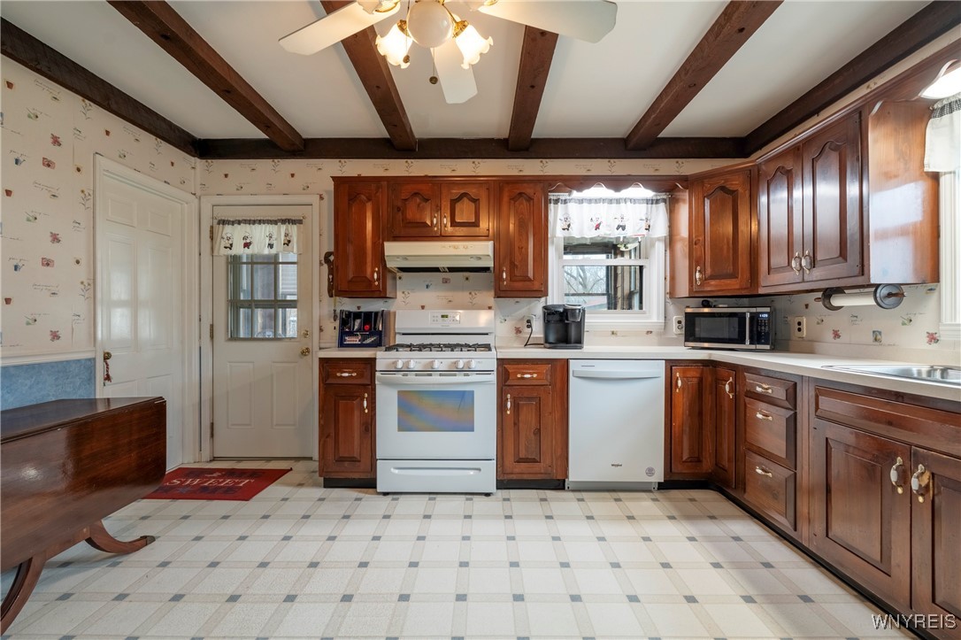 4058 Woodlawn Avenue, Hamburg, New York image 3
