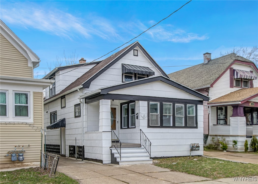 222 Roslyn Street, Buffalo, New York image 2
