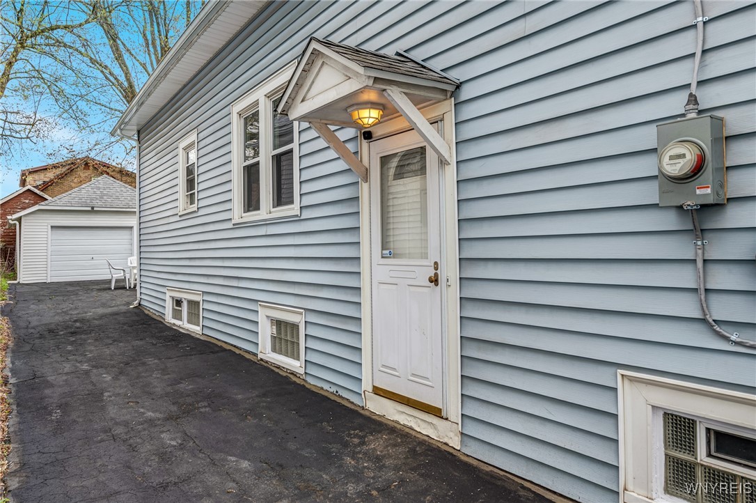 157 Sprenger Avenue, Buffalo, New York image 4
