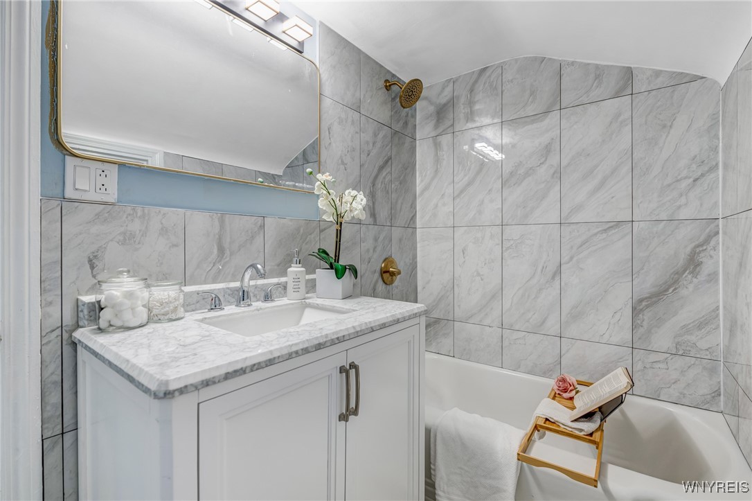 89 Central Boulevard, Cheektowaga, New York image 32