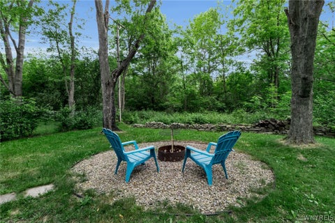 Tiny photo for 449 Kenwood Drive, Lewiston, NY 14092 (MLS # B1689946)