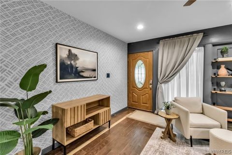 Tiny photo for 449 Kenwood Drive, Lewiston, NY 14092 (MLS # B1689946)