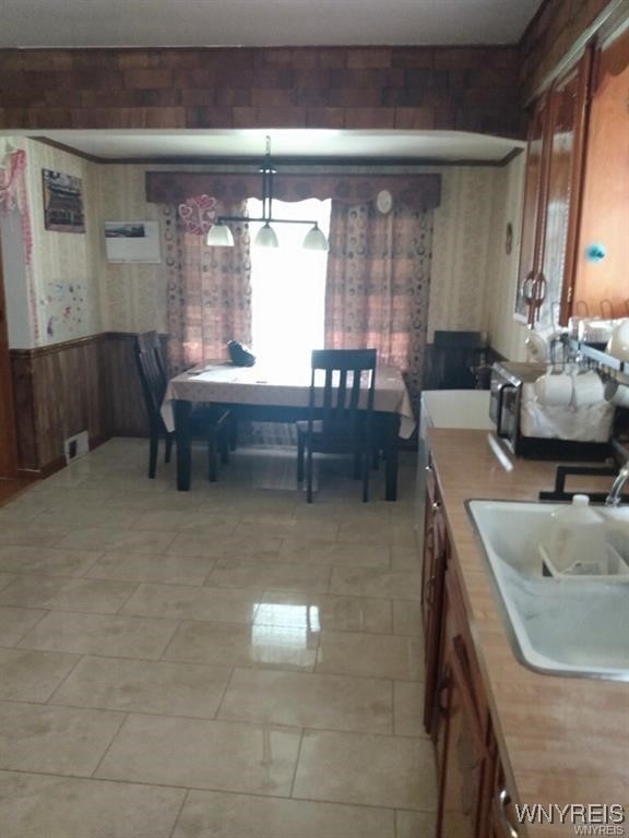 88 Alpine Place, Cheektowaga, New York image 4