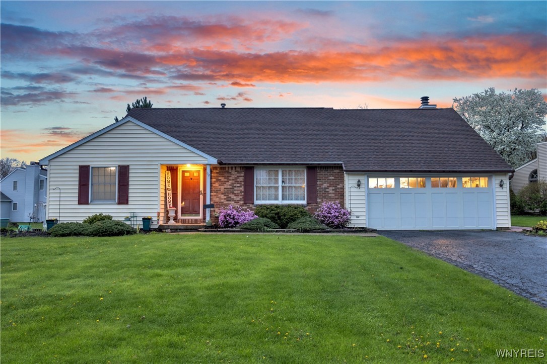 112 Old Orchard Lane, Orchard Park, New York image 1