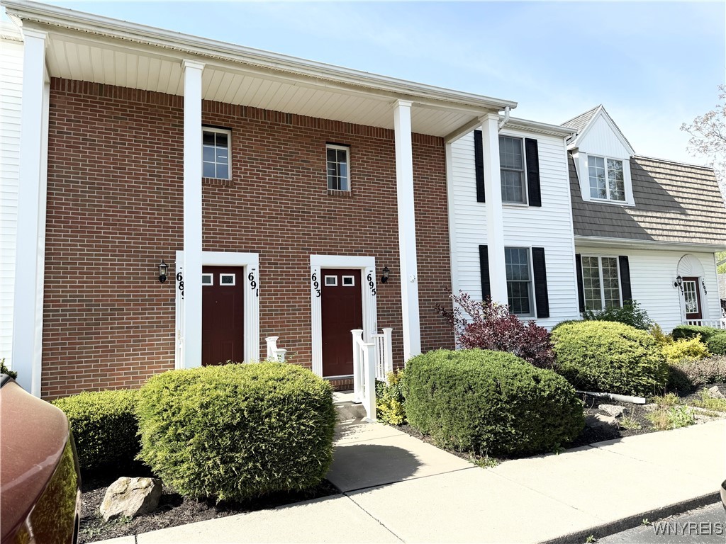 695 Sattle Drive, Lewiston, New York image 1