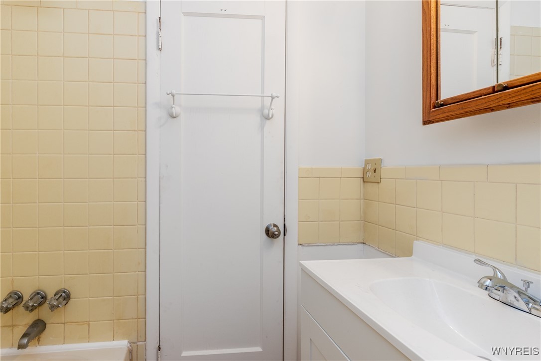 92 Wilbury Place, Buffalo, New York image 32