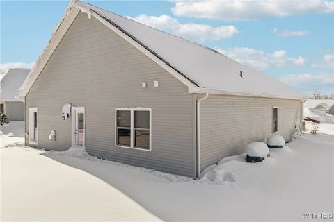 Tiny photo for 6385 Boston State Road #13, Hamburg, NY 14075 (MLS # B1660337)