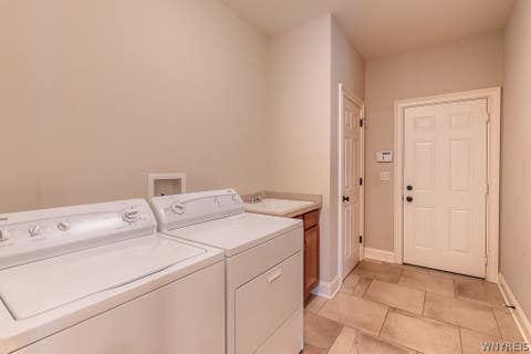Tiny photo for 9 Hidden Creek Court, Amherst, NY 14221 (MLS # B1690253)