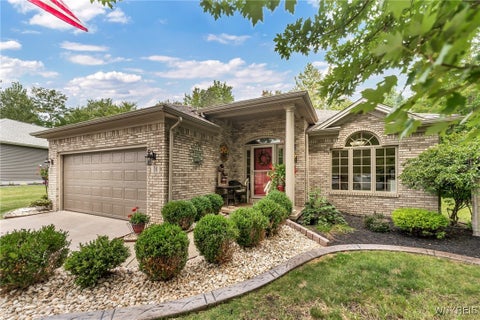 Photo for 4840 Mckinley Parkway 14