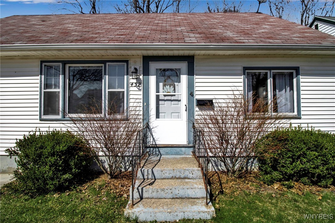 452 Saint Lawrence Avenue, Buffalo, New York image 3