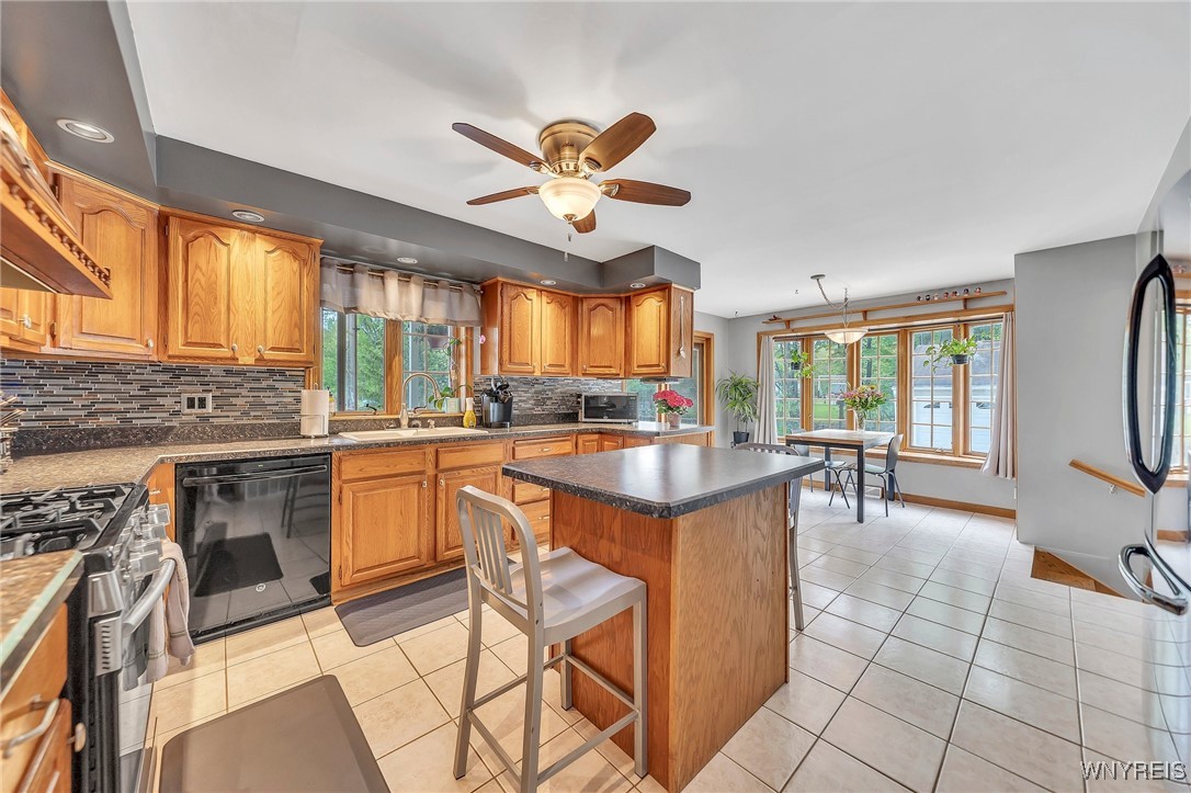 18 Meadowlawn Road, Orchard Park, New York image 25