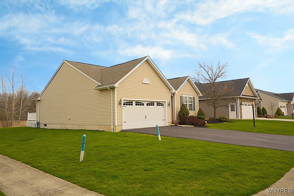 549 Riverwalk Drive, Lewiston, New York image 3
