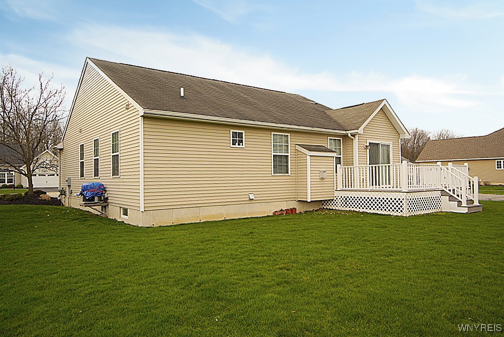 549 Riverwalk Drive, Lewiston, New York image 28