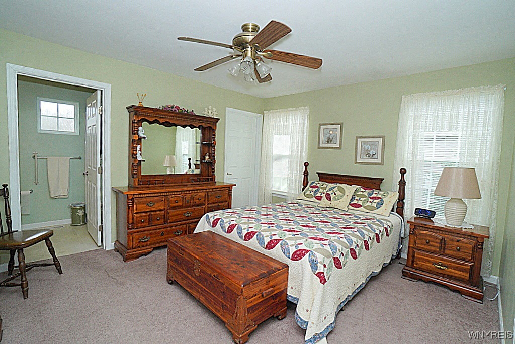 549 Riverwalk Drive, Lewiston, New York image 16