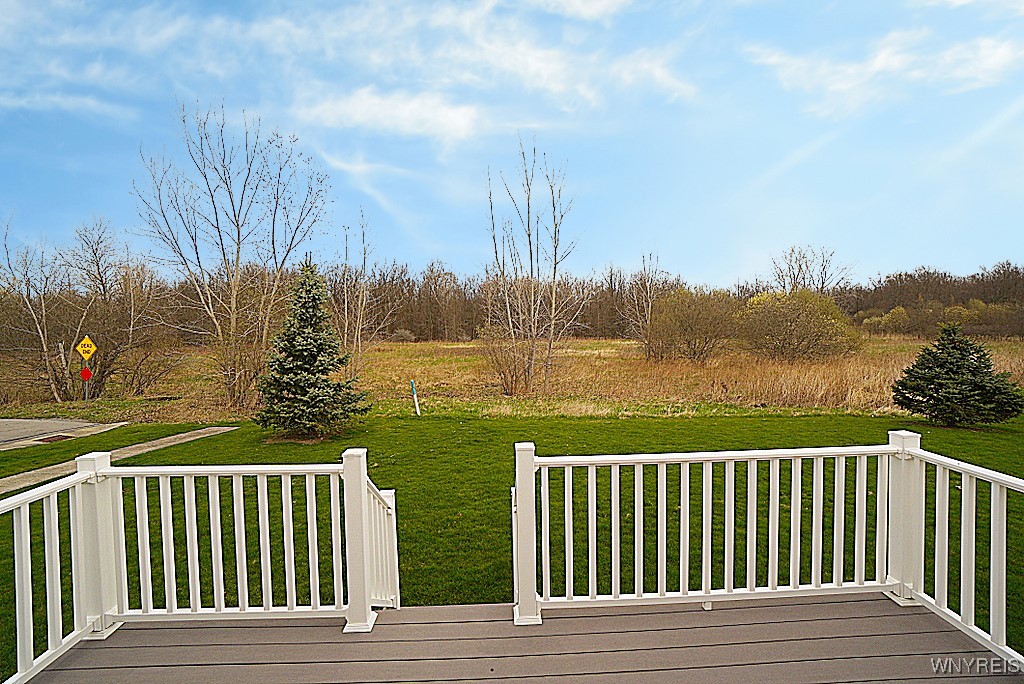549 Riverwalk Drive, Lewiston, New York image 32