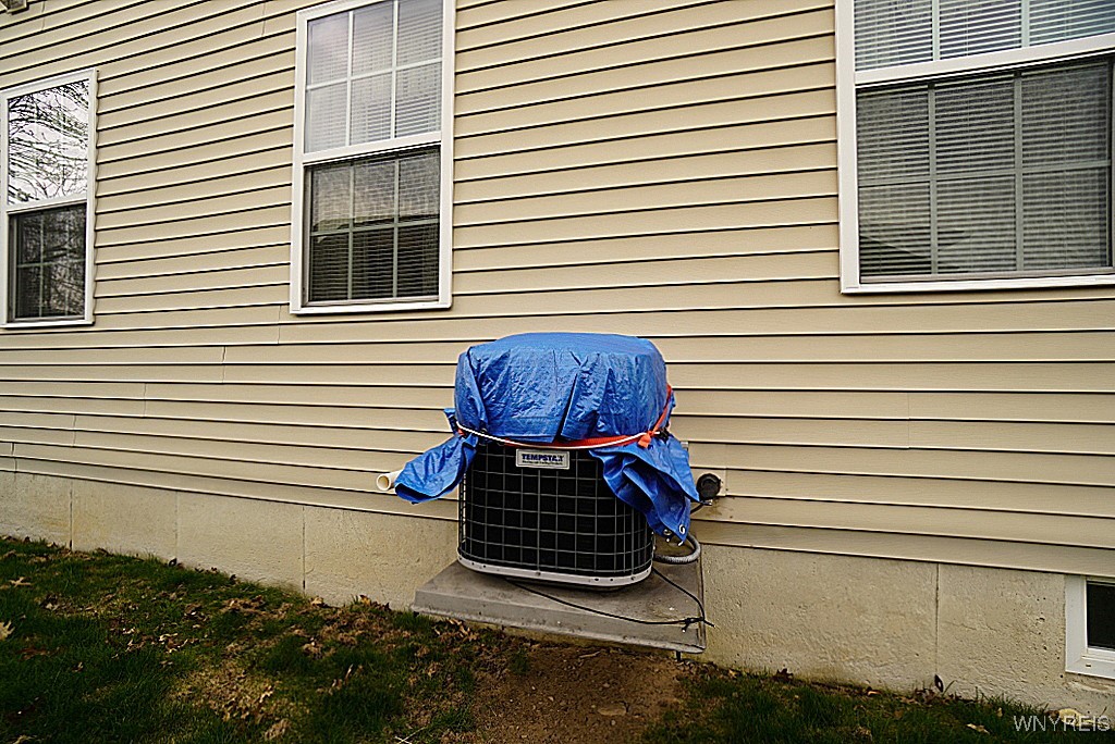 549 Riverwalk Drive, Lewiston, New York image 35