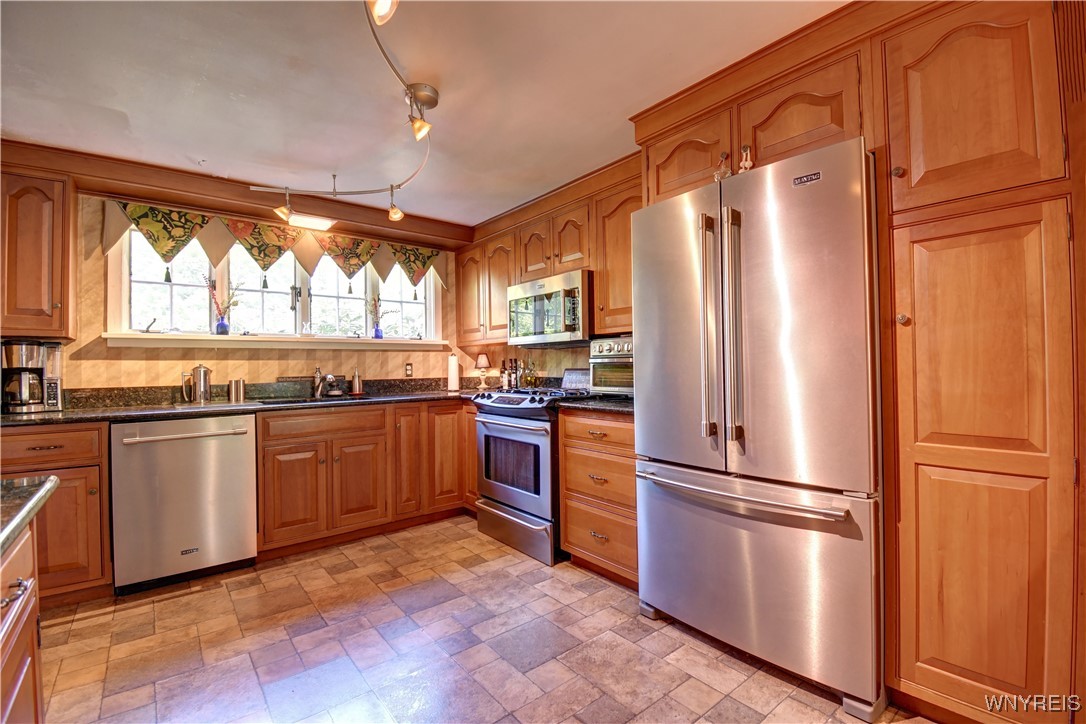 26 Meadow Road, Orchard Park, New York image 9