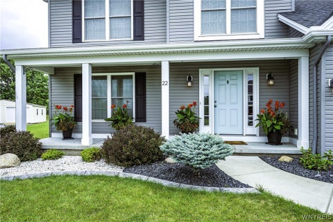 Tiny photo for 22 Vista Court, West Seneca, NY 14224 (MLS # B1705609)
