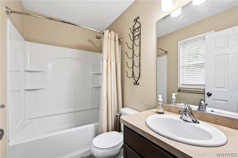 Tiny photo for 22 Vista Court, West Seneca, NY 14224 (MLS # B1705609)