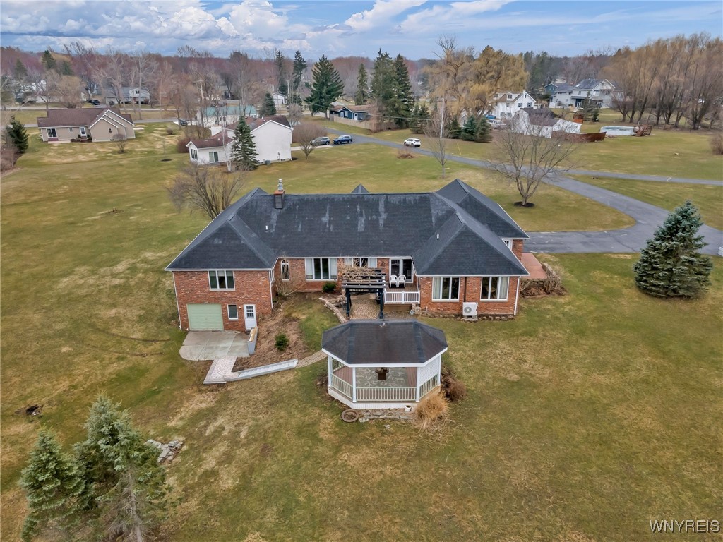 5246 Armor Duells Road, Orchard Park, New York image 3