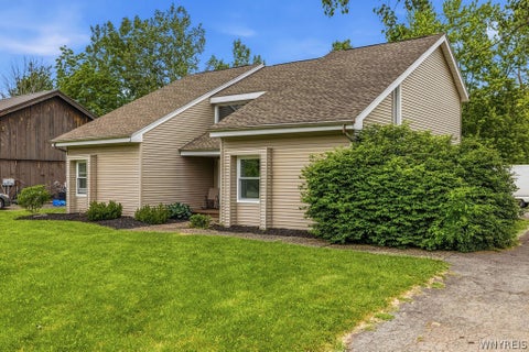 Tiny photo for 881-883 Pletcher Road, Lewiston, NY 14174 (MLS # B1689304)