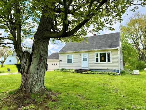 Homes For Sale - 4011 Hardt Road<br/> Eden, NY 14057