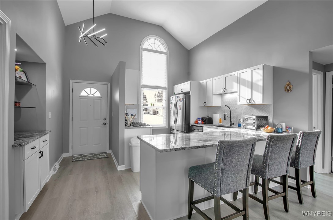 22 Cobblestone Lane, Amherst, New York image 13