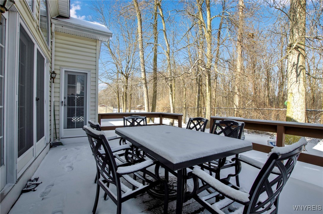 22 Cobblestone Lane, Amherst, New York image 7