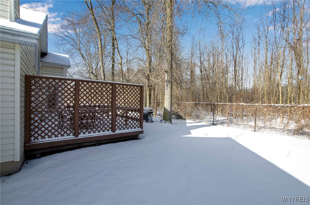 22 Cobblestone Lane, Amherst, New York image 4