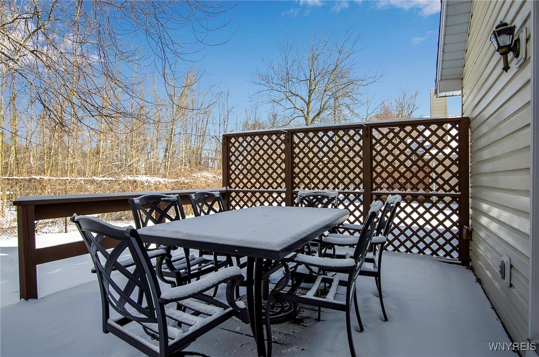 22 Cobblestone Lane, Amherst, New York image 6