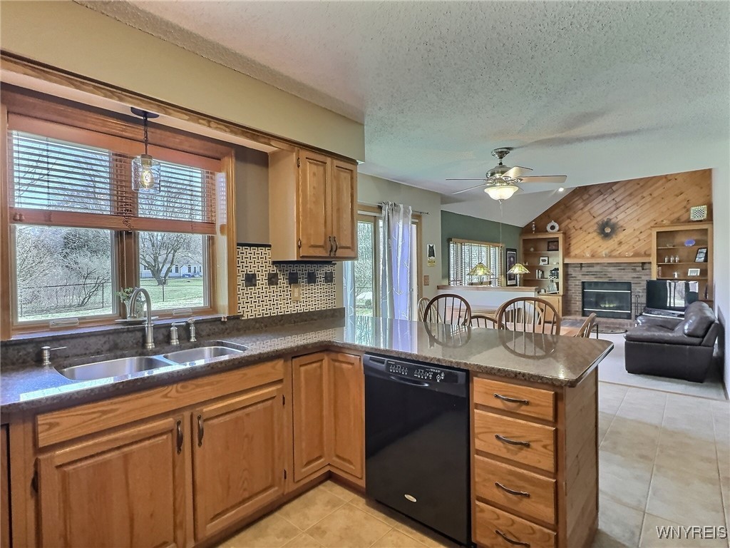 115 Lillyridge Dr Dr, Amherst, New York image 7