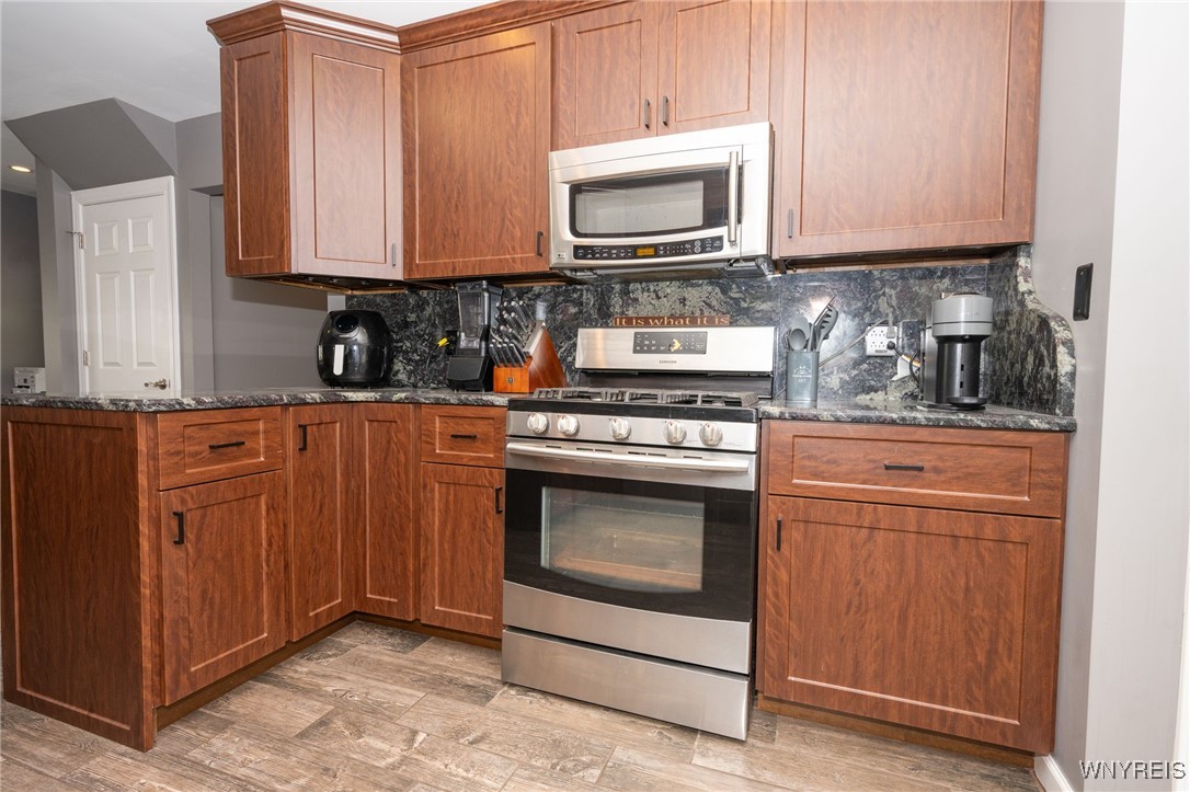 170 Thorn Avenue, Orchard Park, New York image 13