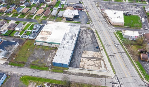 Tiny photo for 2425 Hyde Park Boulevard, Niagara Falls, NY 14305 (MLS # B1674401)